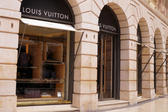 Louis Vuitton shop gallery.